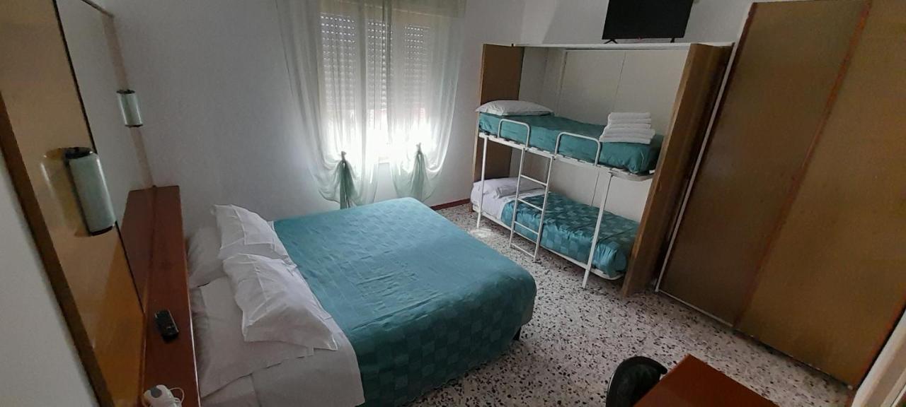 Hotel Otello Punta Marina Eksteriør billede